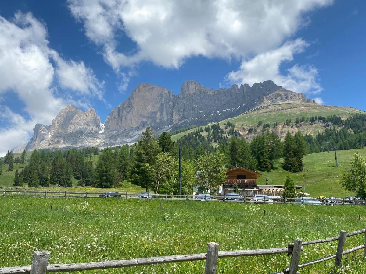 Hotel Castel Latemar Carezza al Lago Buitenkant foto