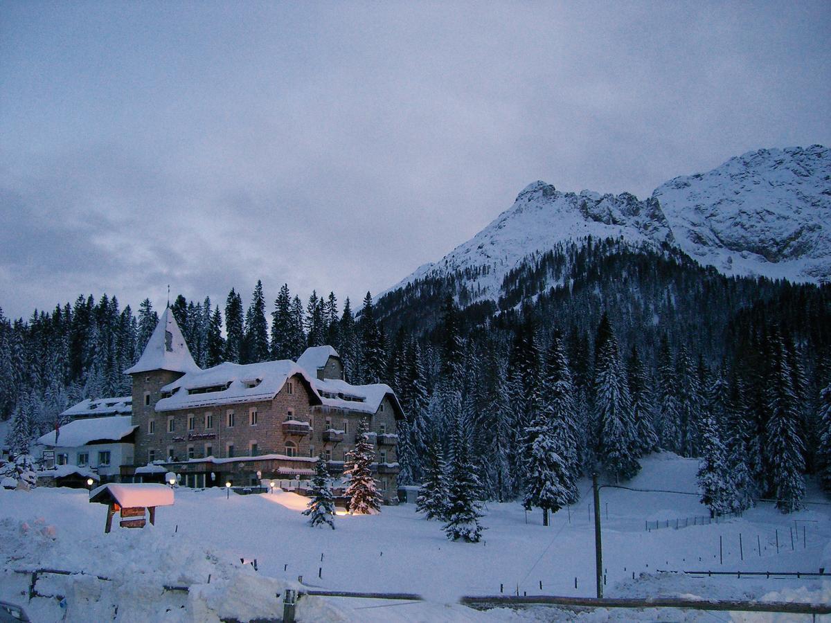 Hotel Castel Latemar Carezza al Lago Buitenkant foto